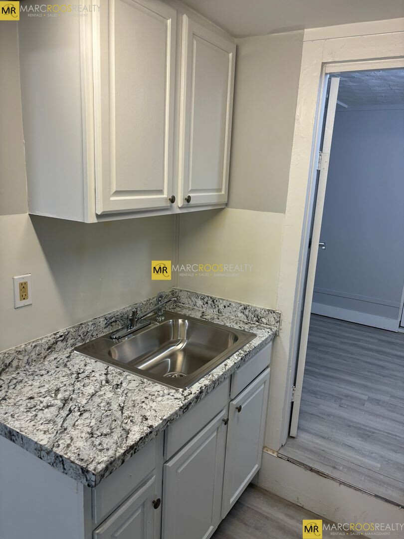 1 bed, 1 bath apartment for rent at 273 Maverick St Unit 2, East Boston — photo 2 of 9