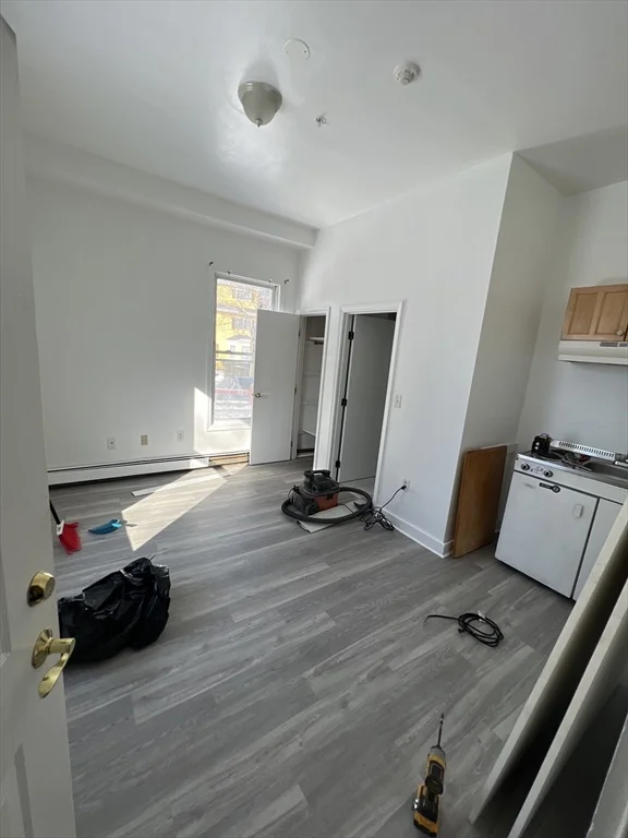 1 bed, 1 bath apartment for rent at 273 Newport Ave Unit 4, Quincy