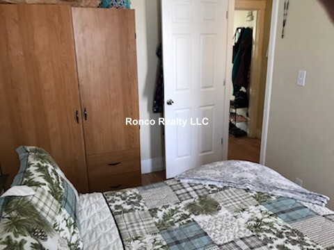 1.5 bed, 1 bath apartment for rent at 273 Paris St Unit 2, East Boston — photo 8 of 10