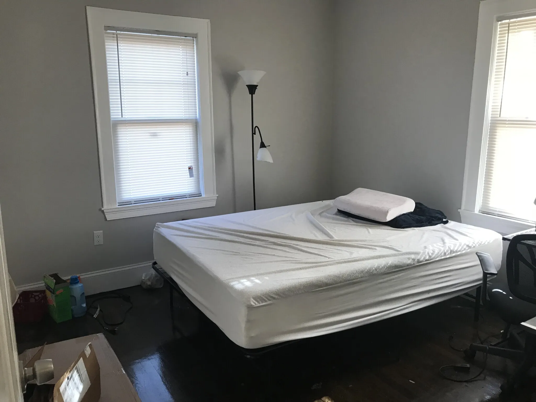 4 bed, 2 bath apartment for rent at 273 Parker Hill Ave Unit 1, Mission Hill — photo 6 of 7