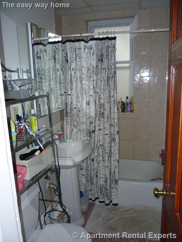 3 bed, 1 bath apartment for rent at 274 Brookline St Unit 2R, Cambridgeport — photo 7 of 9