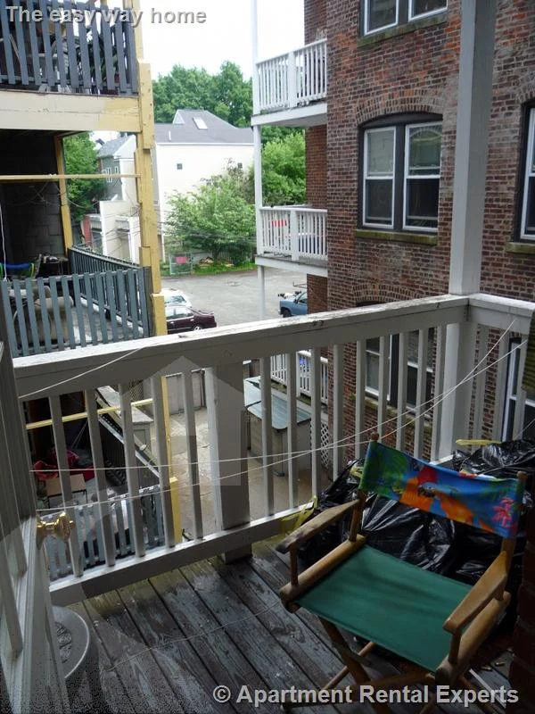 3 bed, 1 bath apartment for rent at 274 Brookline St Unit 2R, Cambridgeport — photo 9 of 9