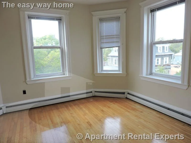 2 bed, 1 bath apartment for rent at 274 Brookline St Unit 3L, Cambridgeport — photo 4 of 11