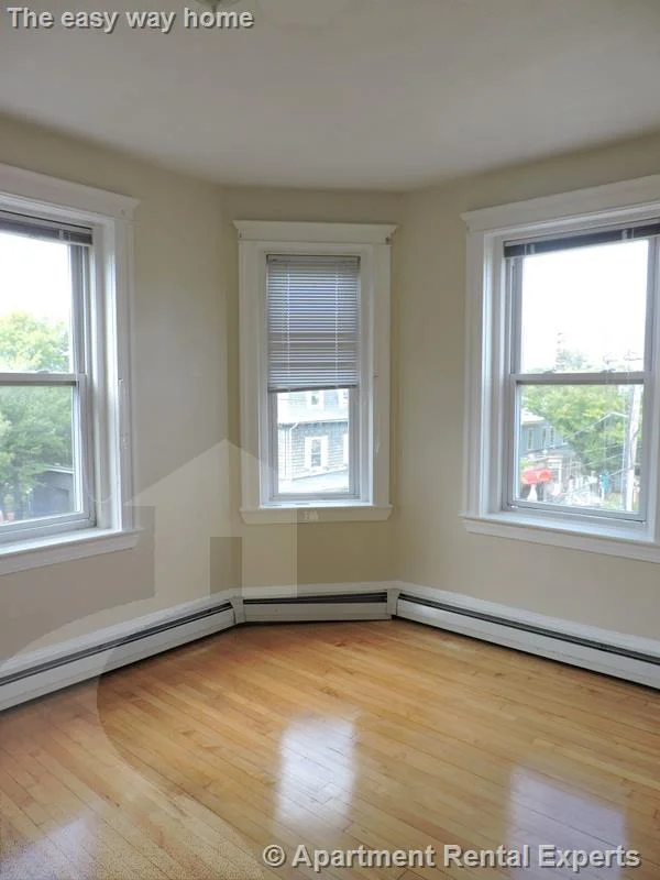 2 bed, 1 bath apartment for rent at 274 Brookline St Unit 3L, Cambridgeport — photo 3 of 11