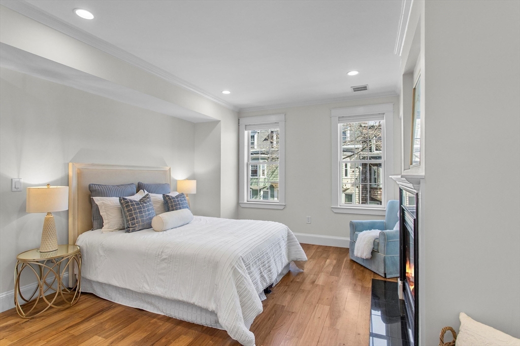 4 bed, 3 bath apartment for rent at 274 Bunker Hill St Unit SF, Charlestown — photo 21 of 38