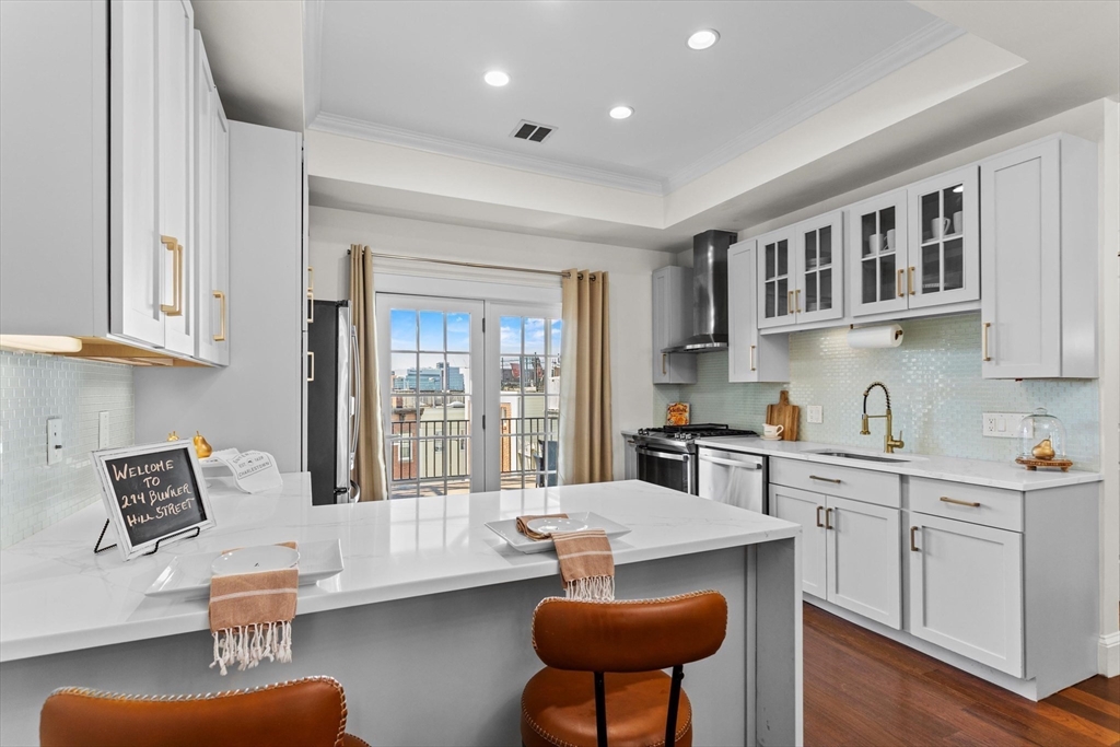 4 bed, 3 bath apartment for rent at 274 Bunker Hill St Unit SF, Charlestown — photo 11 of 38