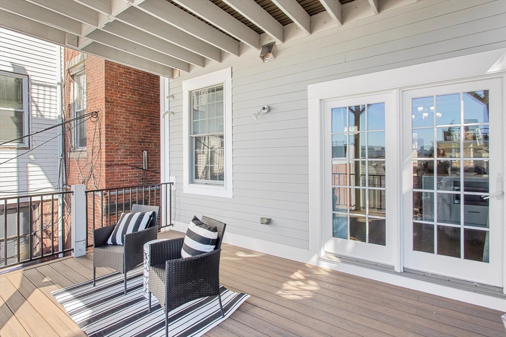 4 bed, 3 bath apartment for rent at 274 Bunker Hill St Unit SF, Charlestown — photo 18 of 38