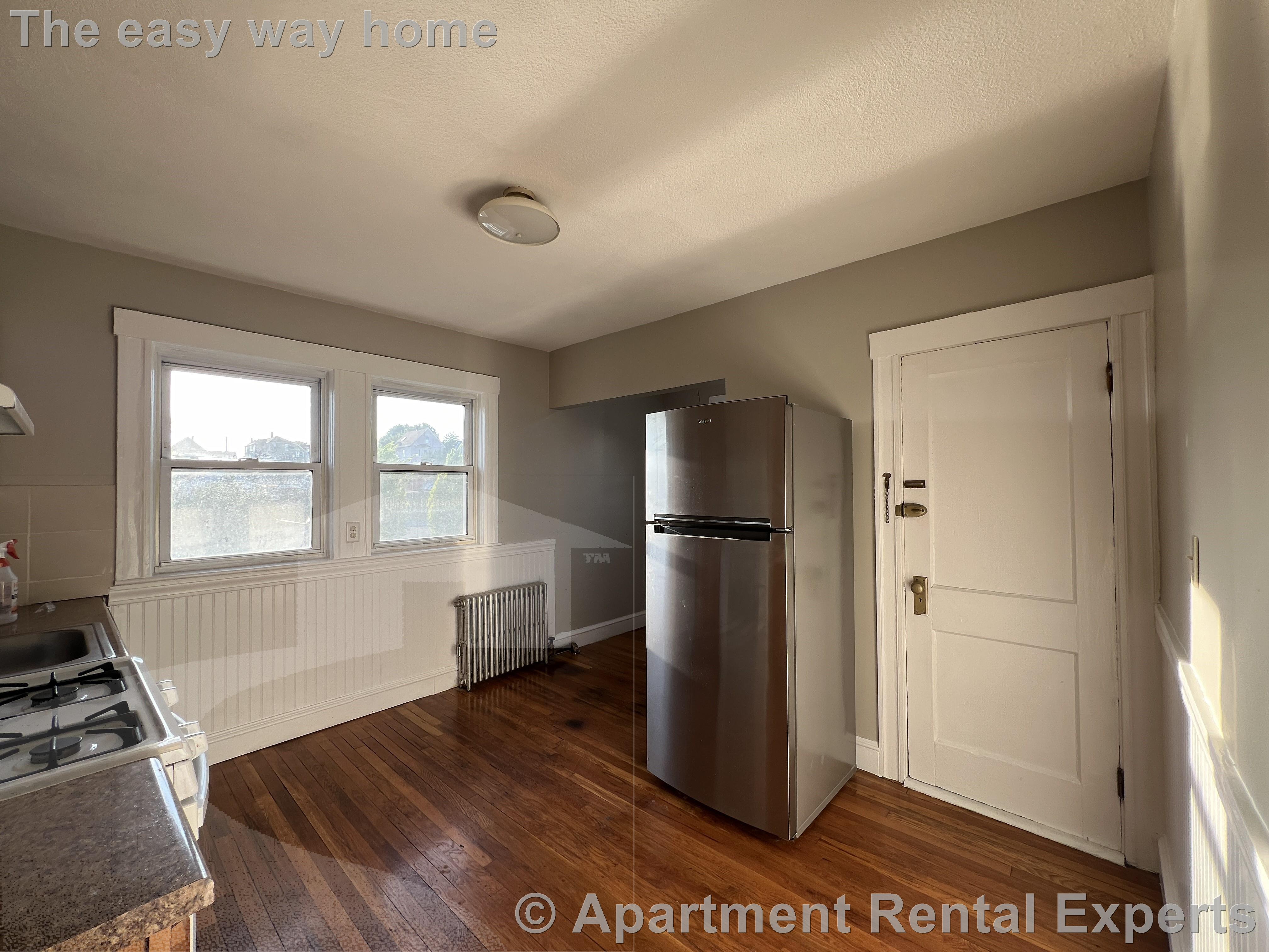 2 bed, 1 bath apartment for rent at 274 Chelsea St Unit 2, Everett — photo 9 of 14