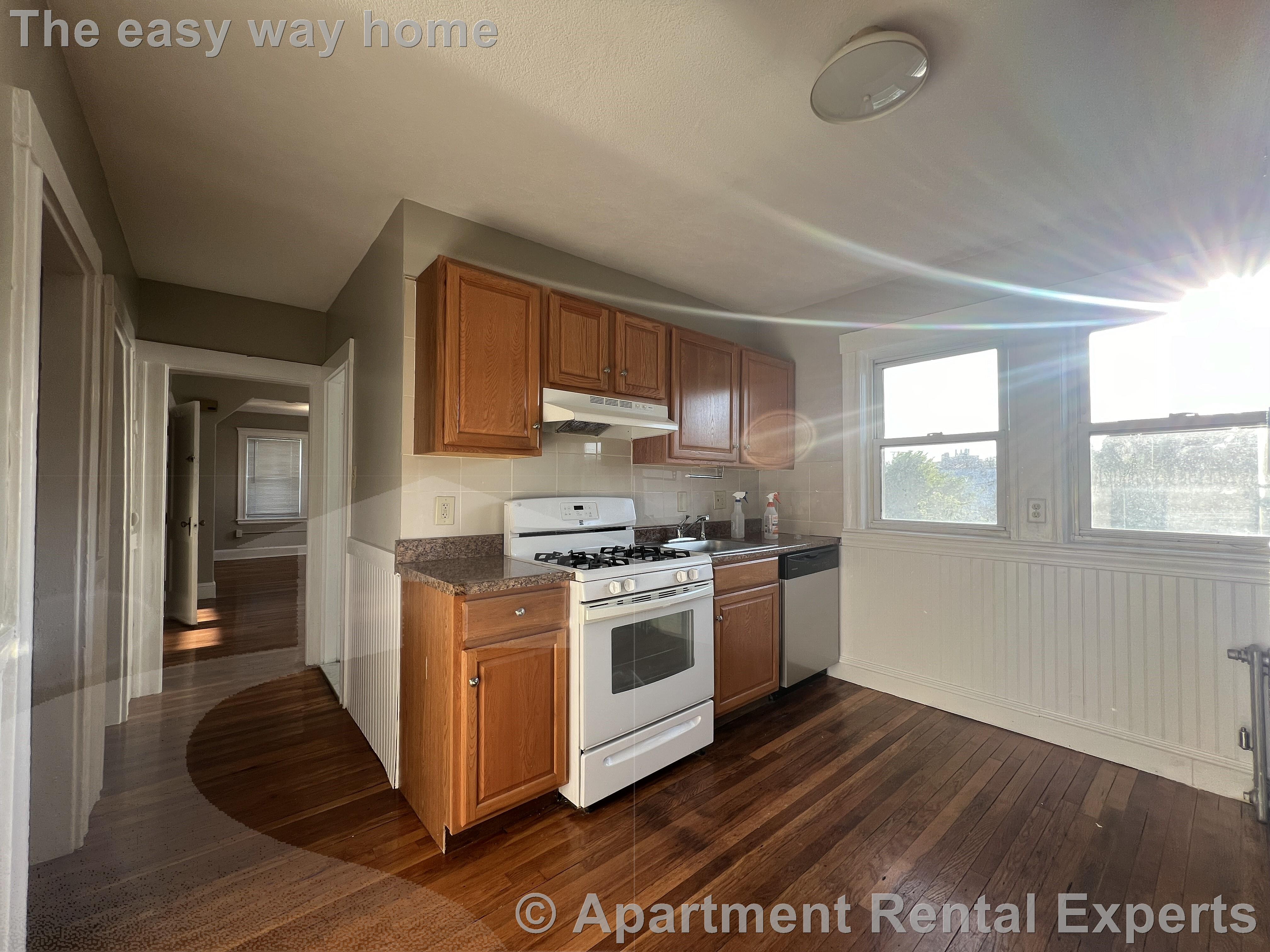 2 bed, 1 bath apartment for rent at 274 Chelsea St Unit 2, Everett — photo 1 of 14
