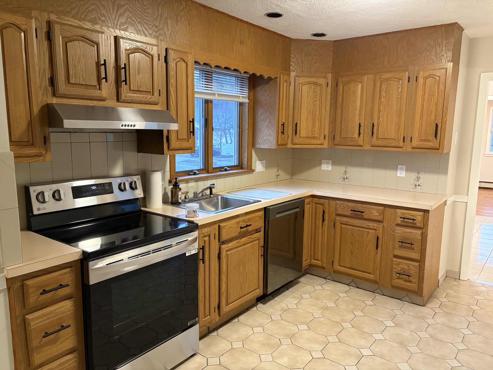 2 bed, 1 bath apartment for rent at 274 Derby St Unit 1, West Newton — photo 12 of 12