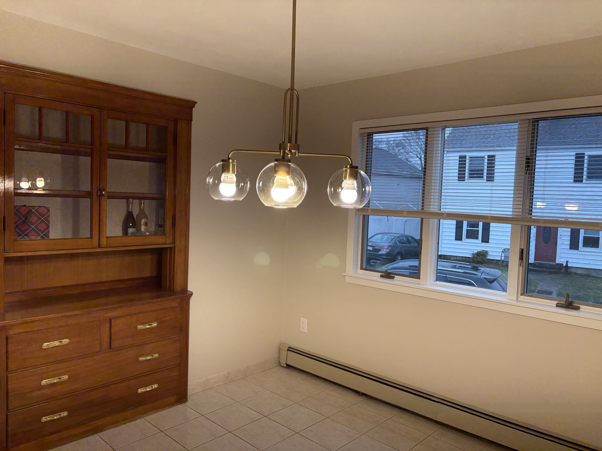 2 bed, 1 bath apartment for rent at 274 Derby St Unit 1, West Newton — photo 4 of 12