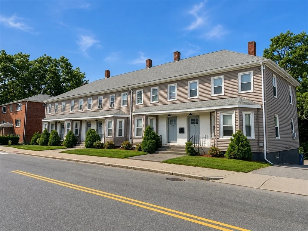 2 bed, 1 bath apartment for rent at 274 River St Unit 2, Waltham — photo 7 of 8