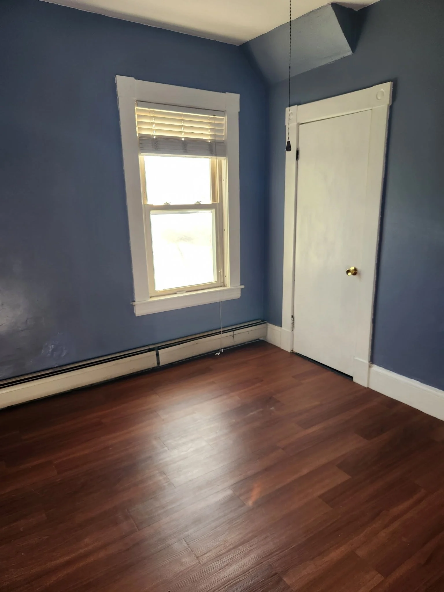 4 bed, 2 bath apartment for rent at 274 University Ave Unit 2, Pawtucketville — photo 15 of 17