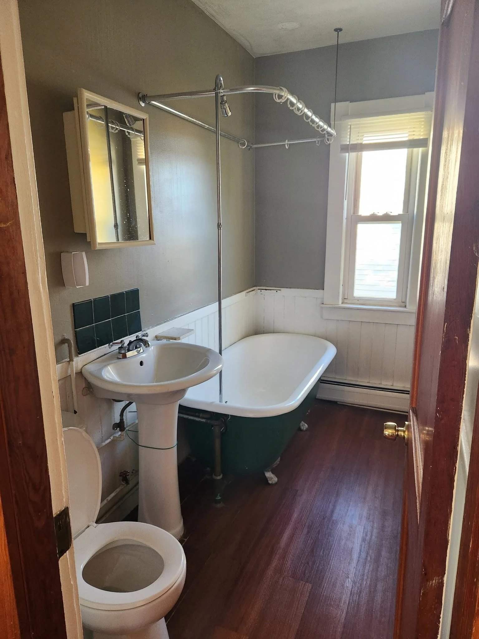 4 bed, 2 bath apartment for rent at 274 University Ave Unit 2, Pawtucketville — photo 12 of 17