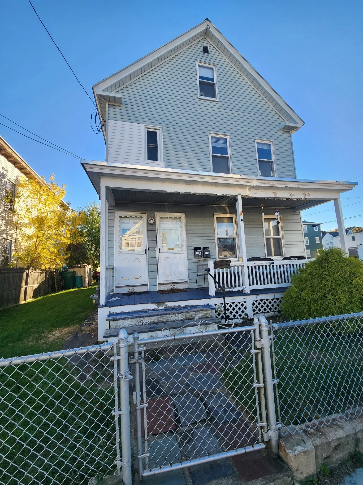 4 bed, 2 bath apartment for rent at 274 University Ave Unit 2, Pawtucketville — photo 16 of 17