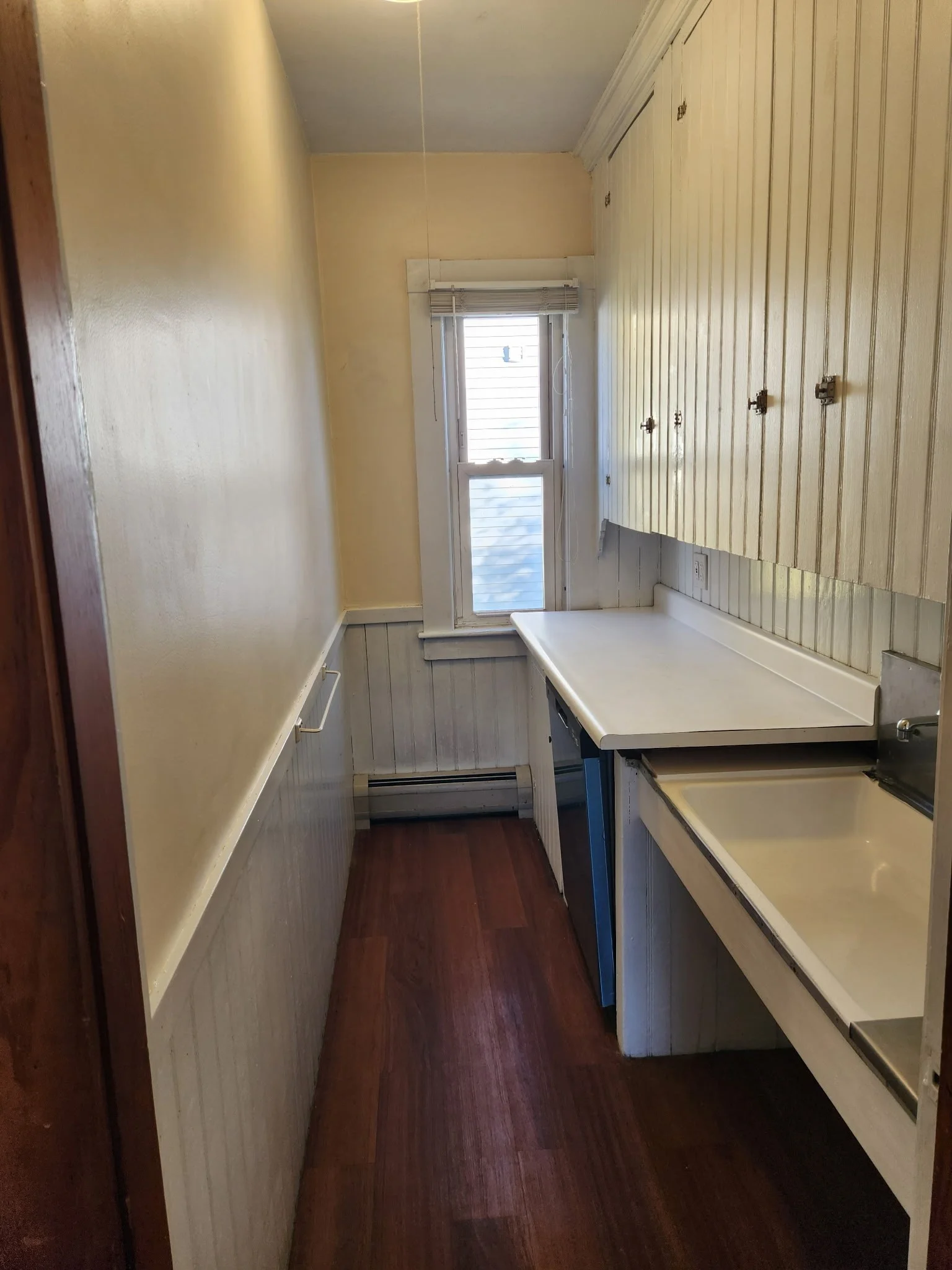 4 bed, 2 bath apartment for rent at 274 University Ave Unit 2, Pawtucketville — photo 11 of 17