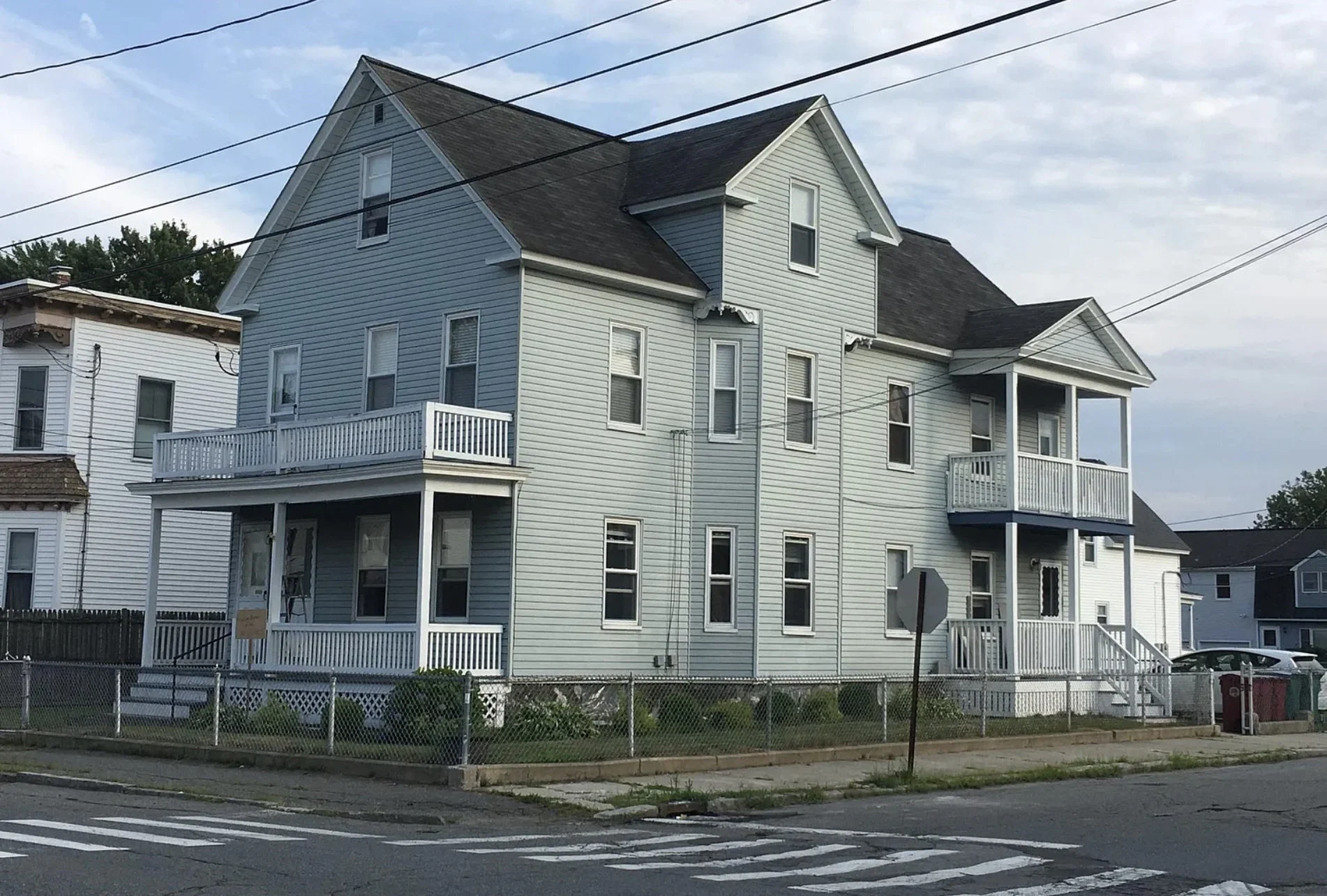 4 bed, 2 bath apartment for rent at 274 University Ave Unit 2, Pawtucketville