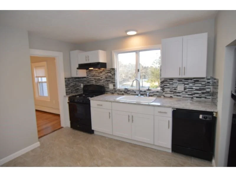 2 bed, 1 bath apartment for rent at 275-277 River St Unit 275, Newton — photo 22 of 24