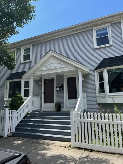 3 bed, 2.5 bath apartment for rent at 275 Boston Ave Unit B, Medford — photo 3 of 24