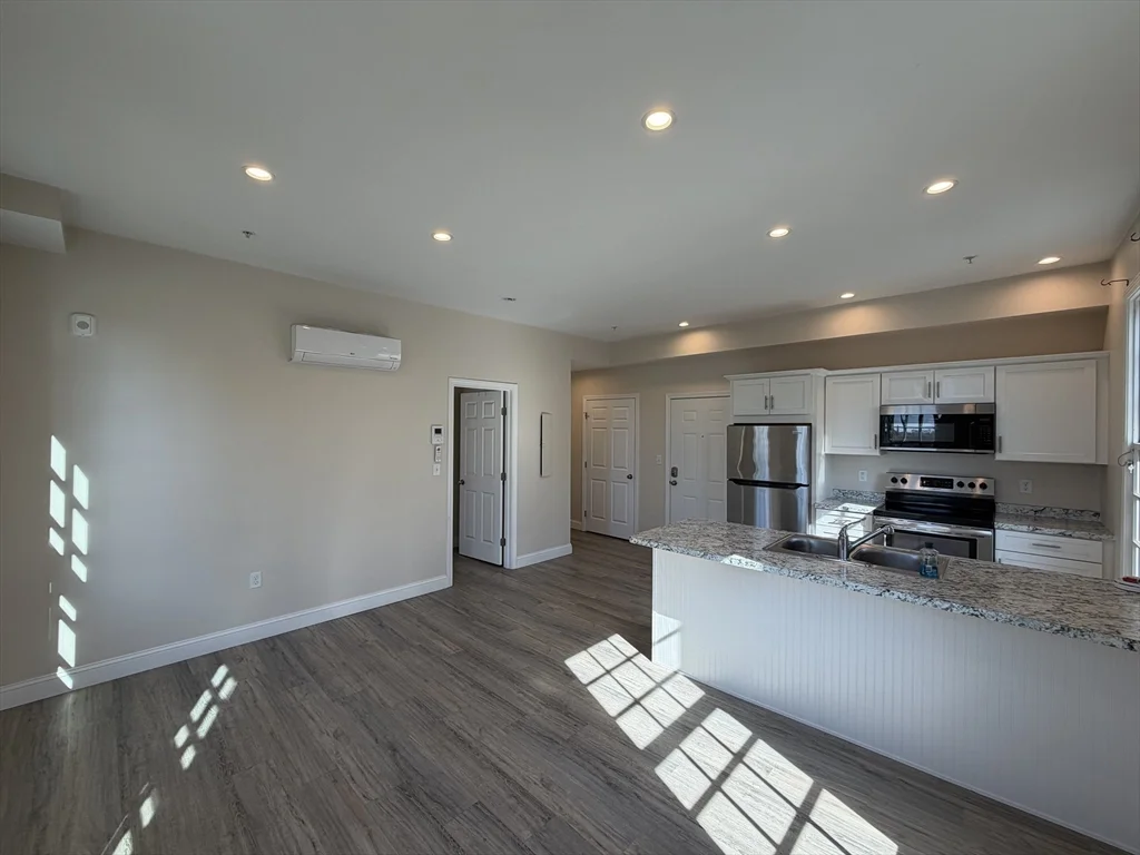 1 bed, 1 bath apartment for rent at 275 Broadway St Unit 2041, Methuen — photo 8 of 14