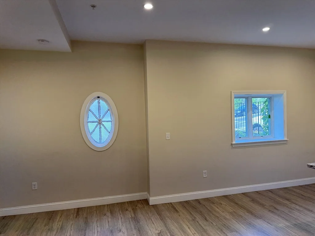 1 bed, 1 bath apartment for rent at 275 Broadway Unit 204, Methuen — photo 4 of 11