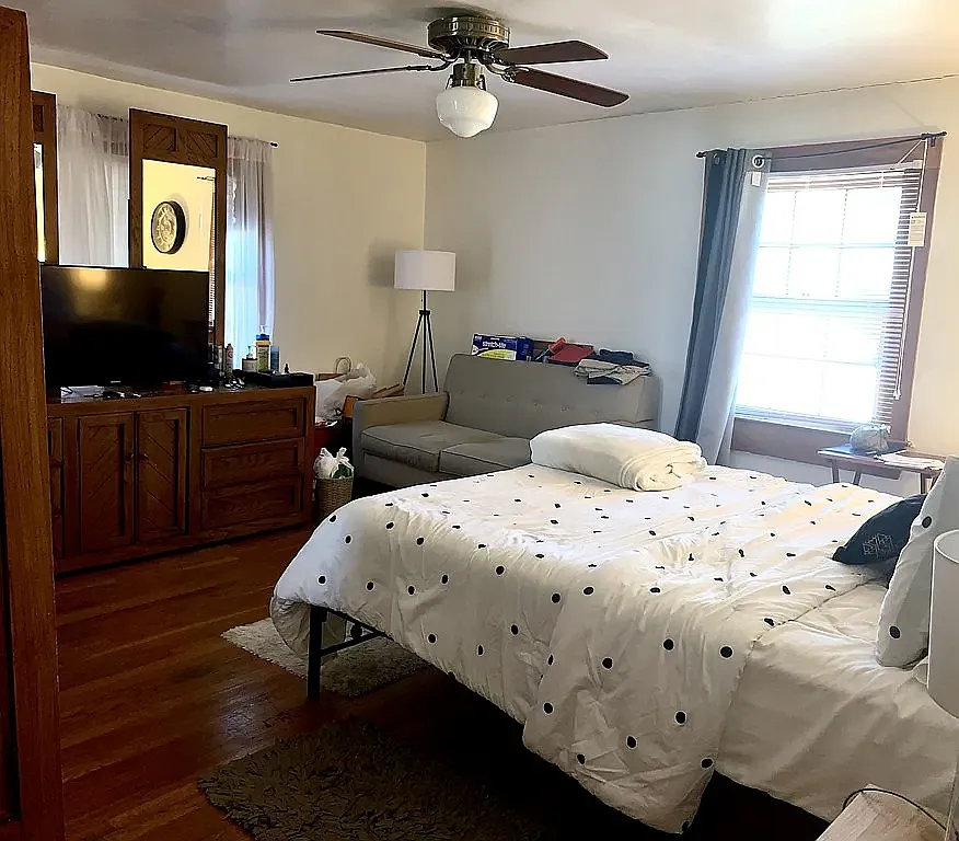 1 bed, 1 bath apartment for rent at 275 Court Rd Unit 2, Winthrop — photo 4 of 8