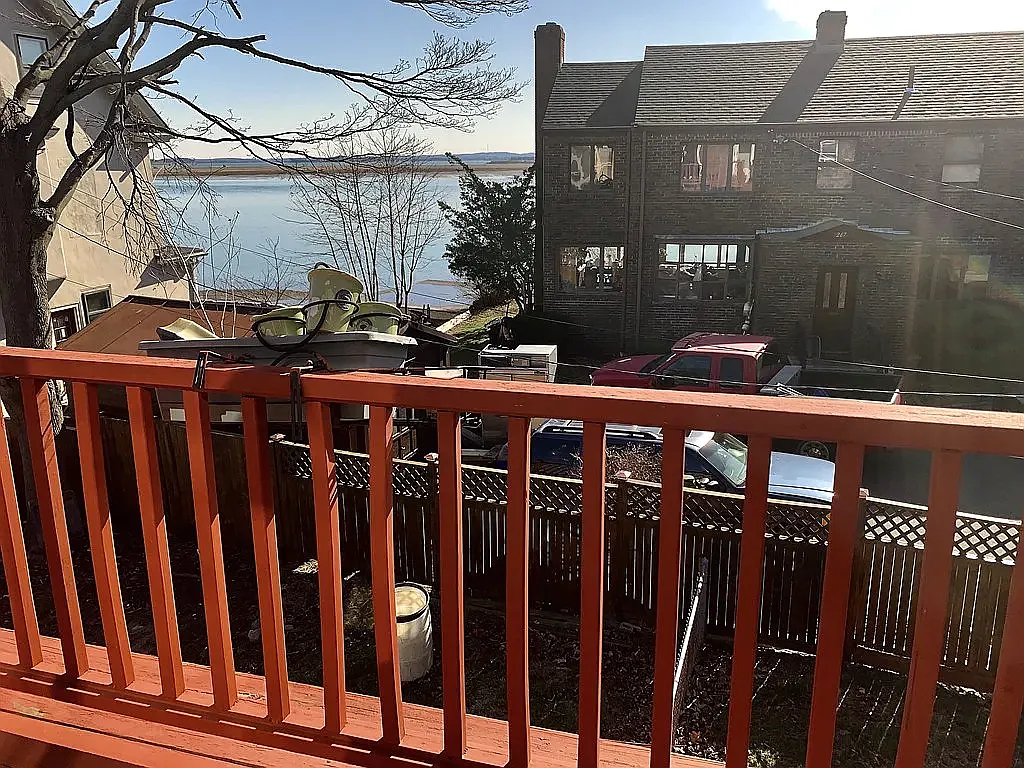 1 bed, 1 bath apartment for rent at 275 Court Rd Unit 2, Winthrop — photo 6 of 8