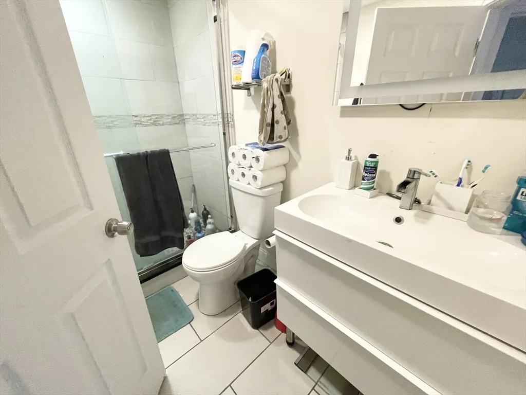 6 bed, 2 bath apartment for rent at 275 Dorchester Unit Street, Boston — photo 12 of 15