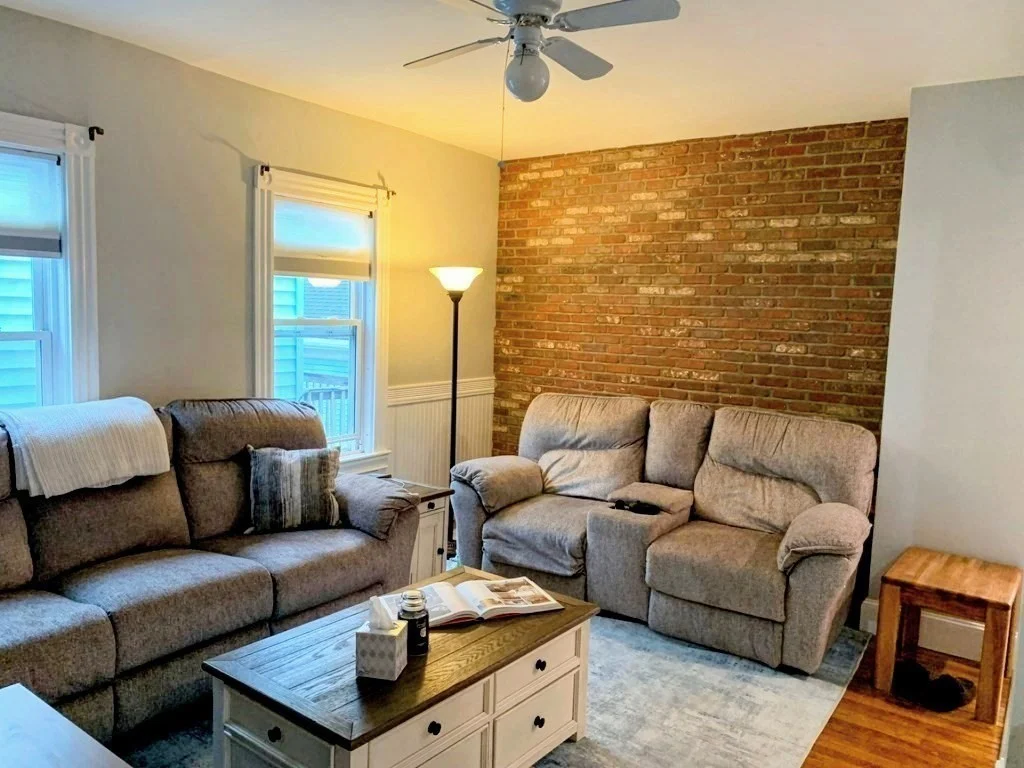 4 bed, 1 bath apartment for rent at 275 Gallivan Blvd Unit 3, Dorchester — photo 2 of 10