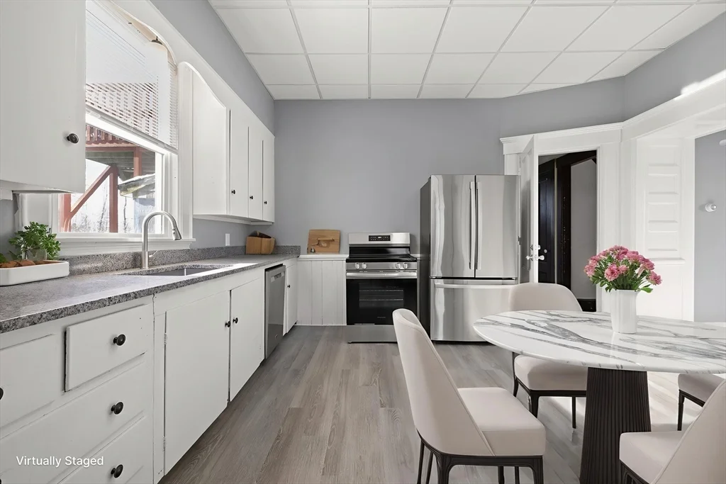 1 bed, 1 bath apartment for rent at 275 Market St Unit A, Rockland — photo 3 of 10