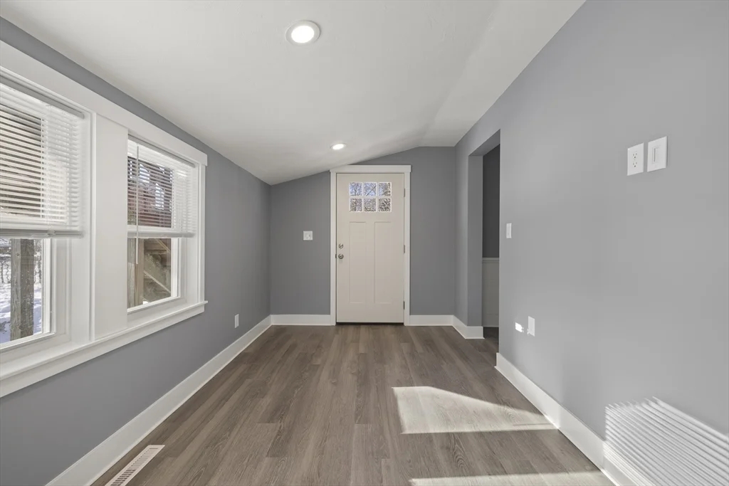 1 bed, 1 bath apartment for rent at 275 Market St Unit B, Rockland — photo 12 of 17