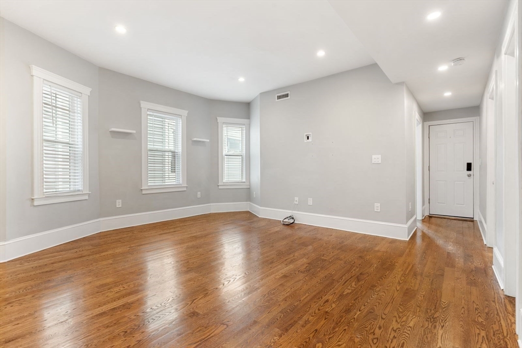 2 bed, 1 bath apartment for rent at 275 Minot St Unit 2, Dorchester — photo 10 of 41