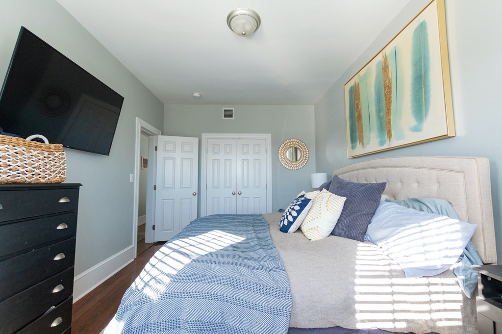2 bed, 1 bath apartment for rent at 275 Minot St Unit 3, Dorchester — photo 4 of 16