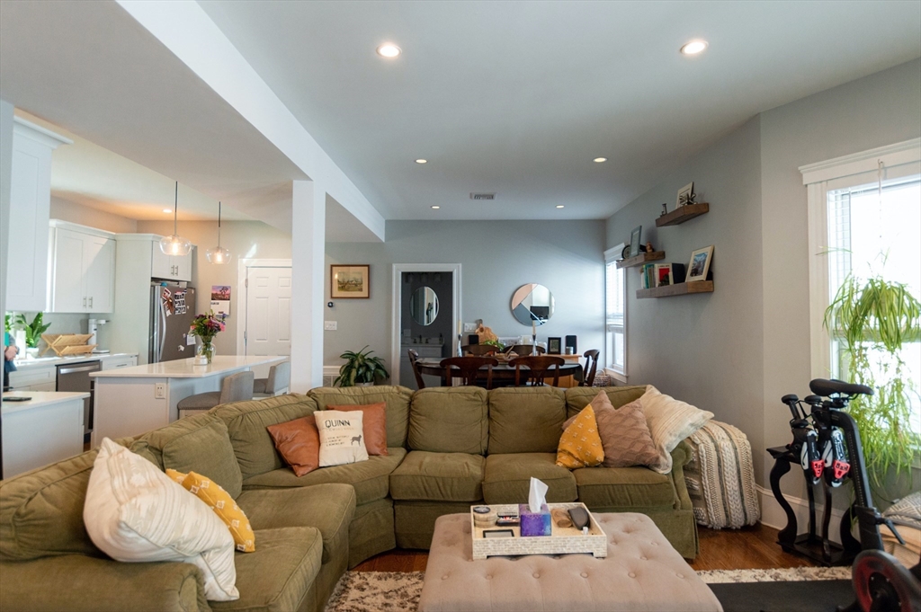 2 bed, 1 bath apartment for rent at 275 Minot St Unit 3, Dorchester — photo 10 of 16