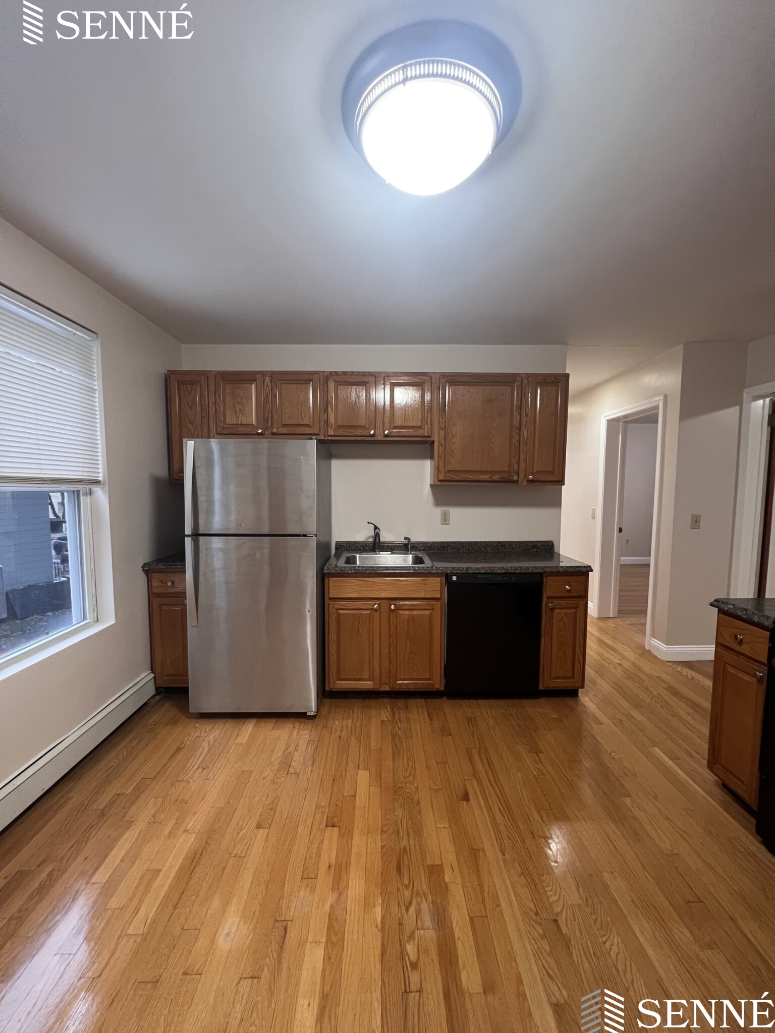 3 bed, 1 bath apartment for rent at 275 Putnam Ave Unit 3, Riverside — photo 2 of 17