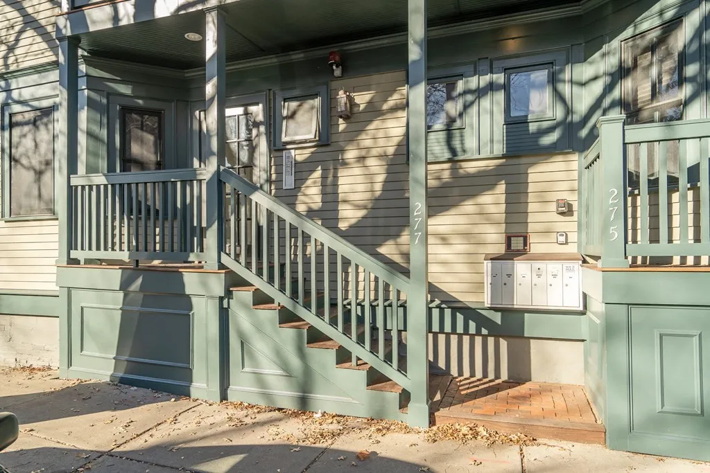 3 bed, 2 bath apartment for rent at 275 River St Unit 3, Cambridgeport — photo 12 of 12