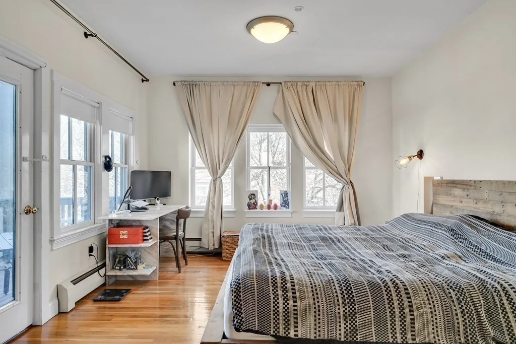 3 bed, 2 bath apartment for rent at 275 River St Unit 3, Cambridgeport — photo 5 of 12