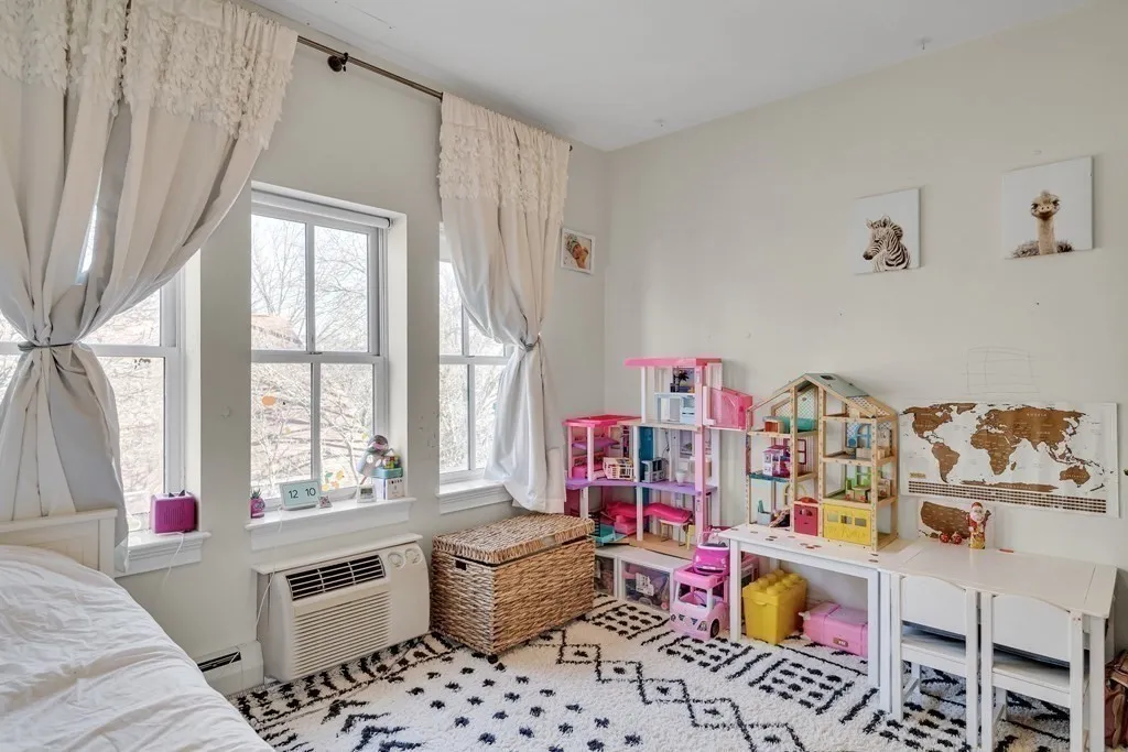 3 bed, 2 bath apartment for rent at 275 River St Unit 3, Cambridgeport — photo 7 of 12