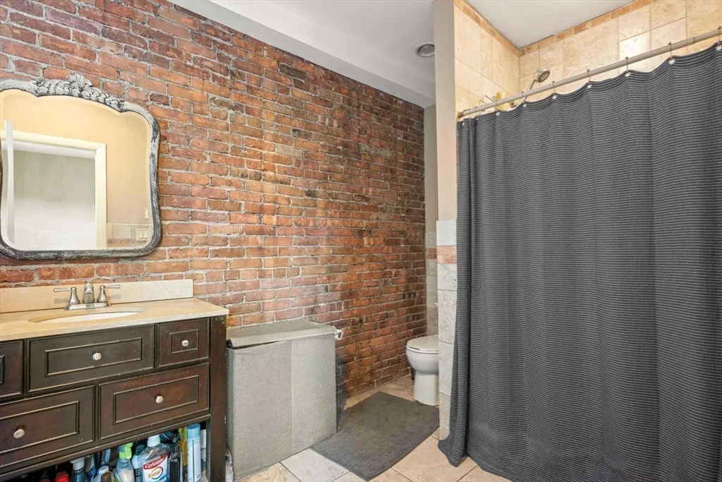 2 bed, 2 bath apartment for rent at 275 Shawmut Ave Unit 3, South End — photo 21 of 22