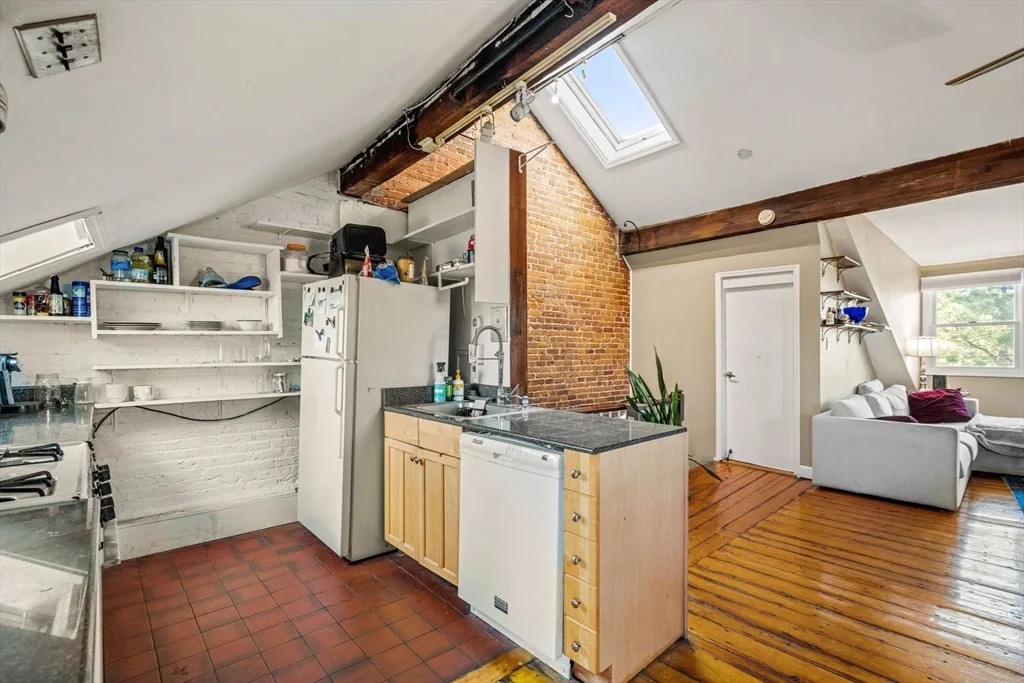 2 bed, 2 bath apartment for rent at 275 Shawmut Ave Unit 3, South End — photo 10 of 22