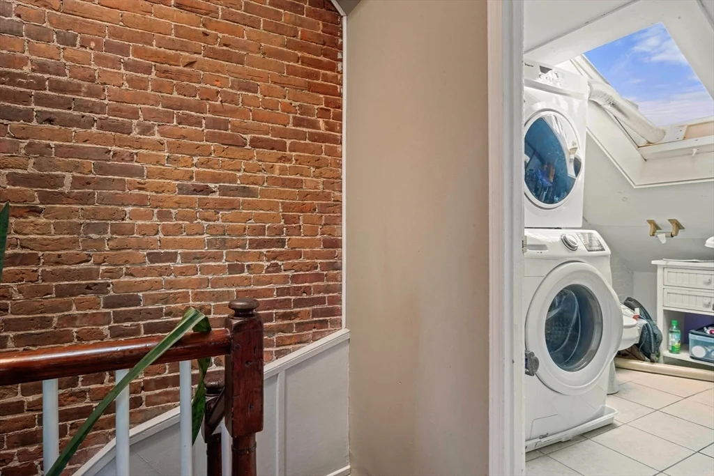 2 bed, 2 bath apartment for rent at 275 Shawmut Ave Unit 3, South End — photo 9 of 22