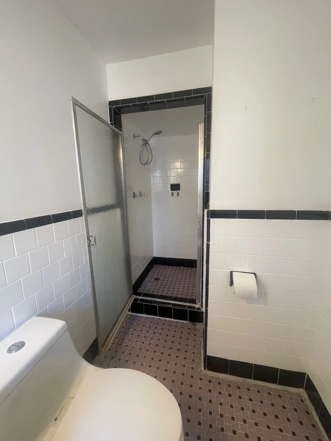 4 bed, 2 bath apartment for rent at 275 Tappan St Unit 2, Brookline Hills — photo 17 of 18