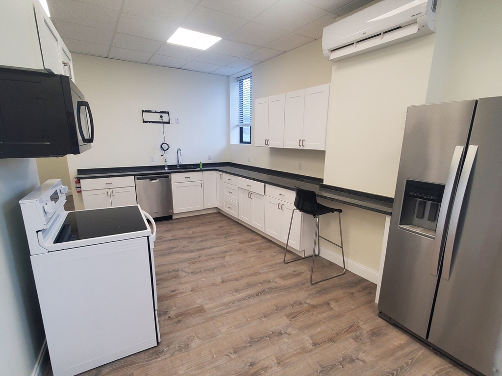3 bed, 1 bath apartment for rent at 276 Adams St Unit 1, Dorchester — photo 2 of 16