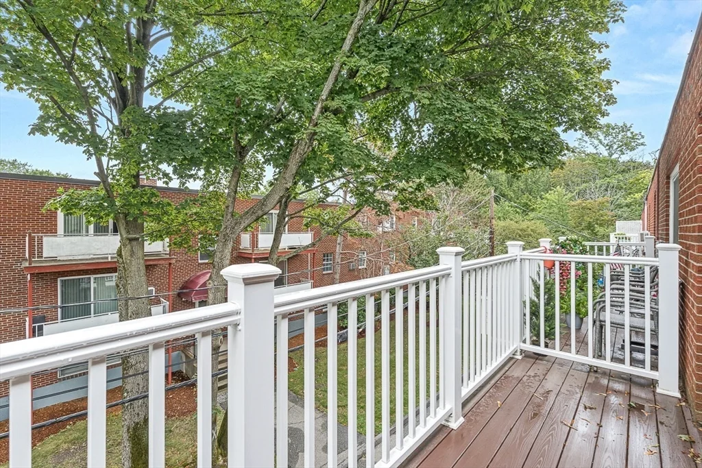 2 bed, 1 bath apartment for rent at 276 Albion St Unit 17, Wakefield — photo 17 of 22