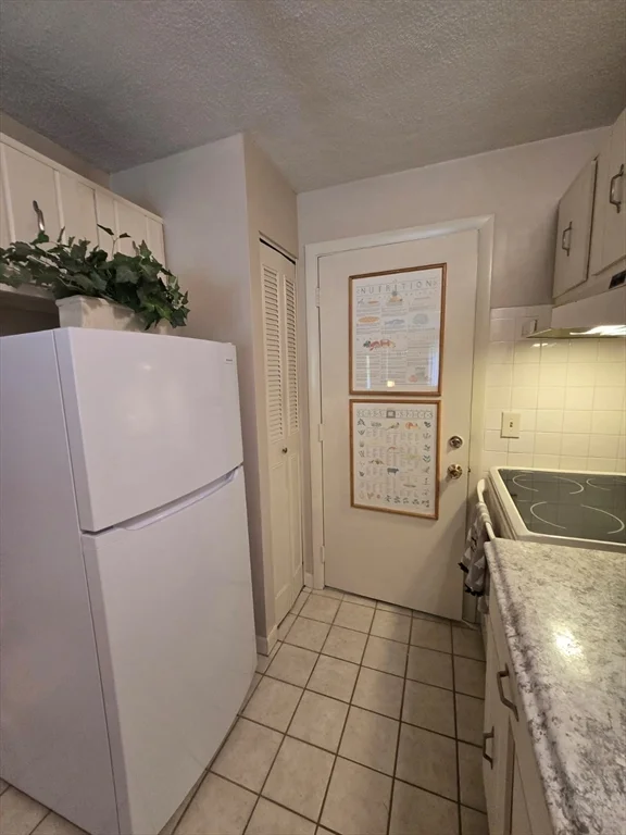 2 bed, 1 bath apartment for rent at 276 Albion St Unit 22, Wakefield — photo 31 of 38