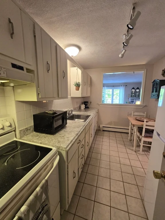 2 bed, 1 bath apartment for rent at 276 Albion St Unit 22, Wakefield — photo 38 of 38