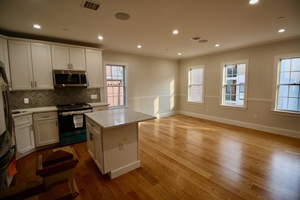 3 bed, 3 bath apartment for rent at 276 Athens St Unit 1, South Boston — photo 1 of 18