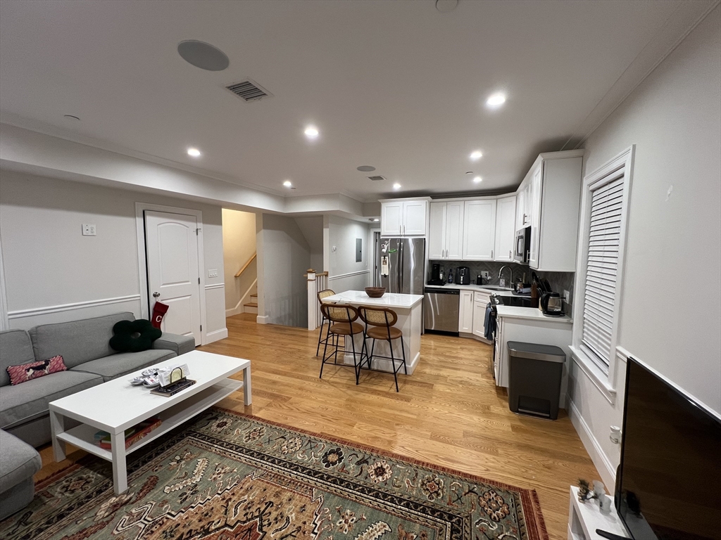 3 bed, 3 bath apartment for rent at 276 Athens St Unit PH, South Boston — photo 4 of 16