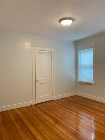 2 bed, 1 bath apartment for rent at 276 Billings St Unit 1, Quincy — photo 4 of 8