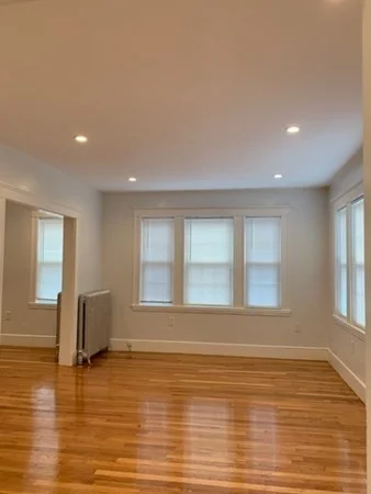 2 bed, 1 bath apartment for rent at 276 Billings St Unit 1, Quincy — photo 1 of 8